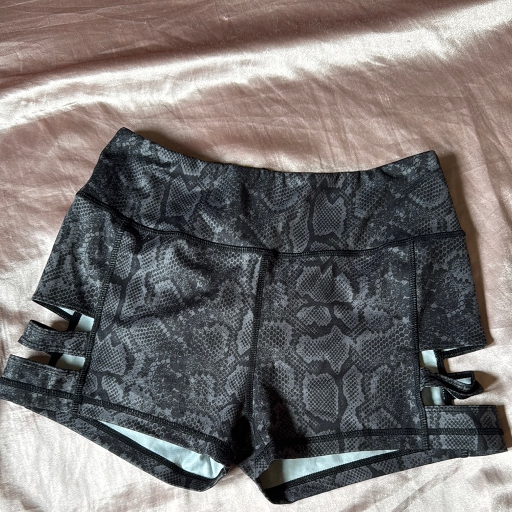 Buti Yoga NKD MVMNT Women's Black Cutout Snake Print Shorts